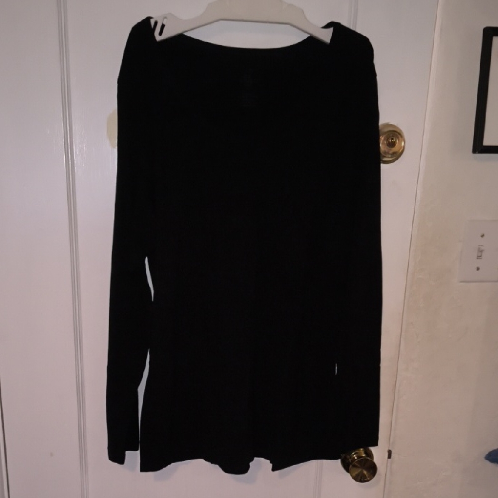 Woolx | Classic Black Crew Neck Sweater